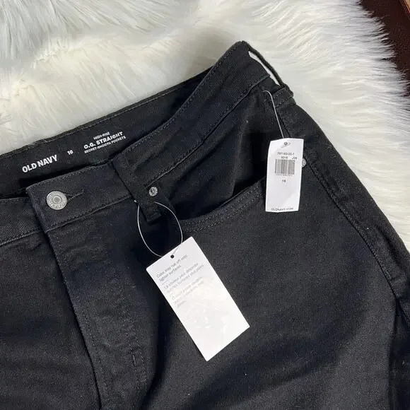 Old Navy Black High Rise OG Straight Shorts - Picture 4 of 5